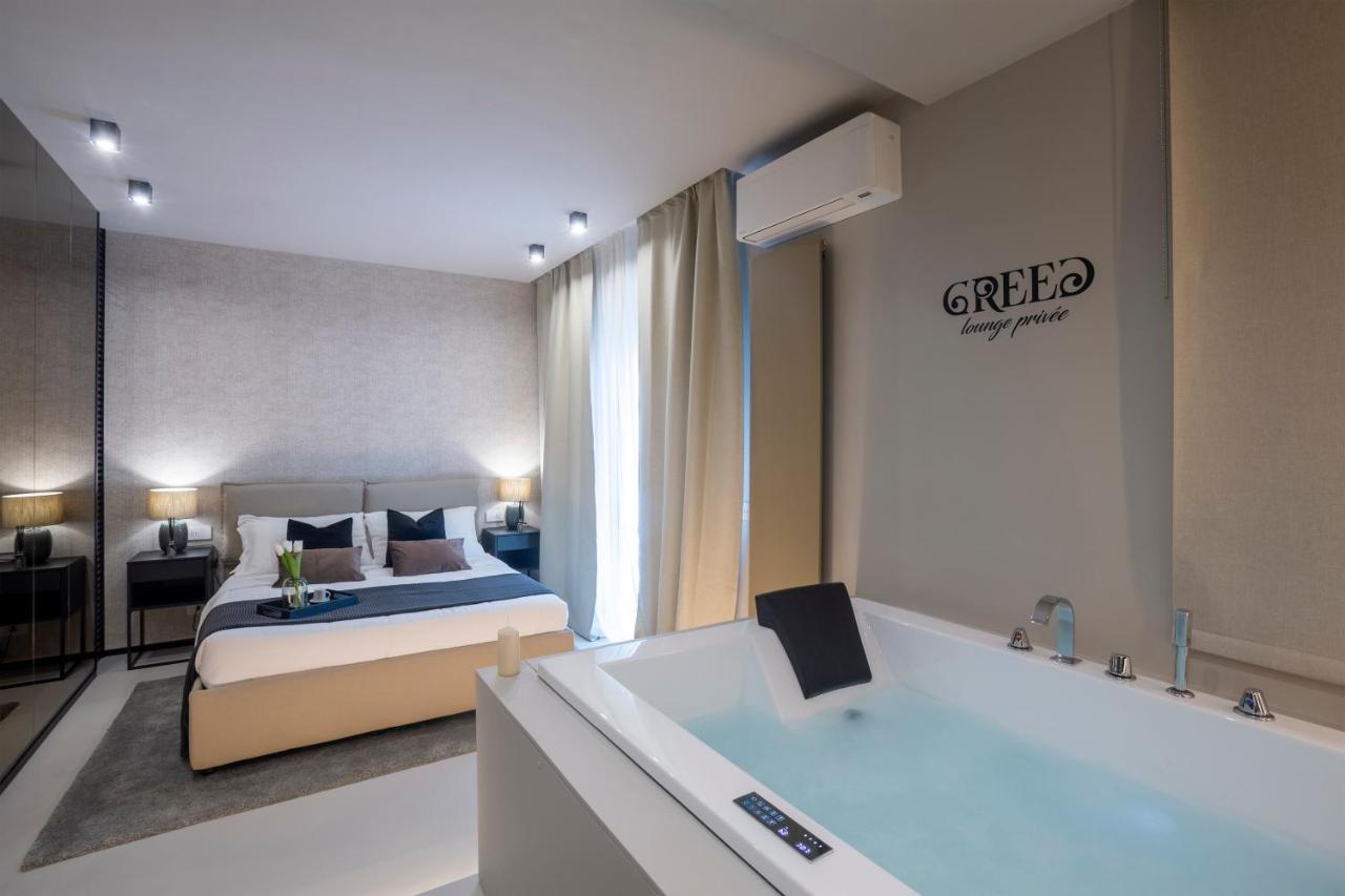 Ostia Holiday Greed Lounge Privee Exteriör bild