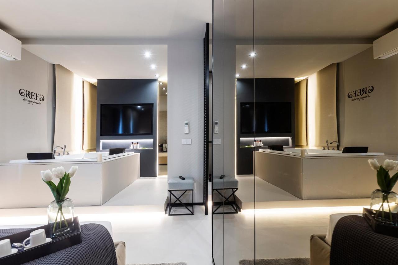 Ostia Holiday Greed Lounge Privee Exteriör bild