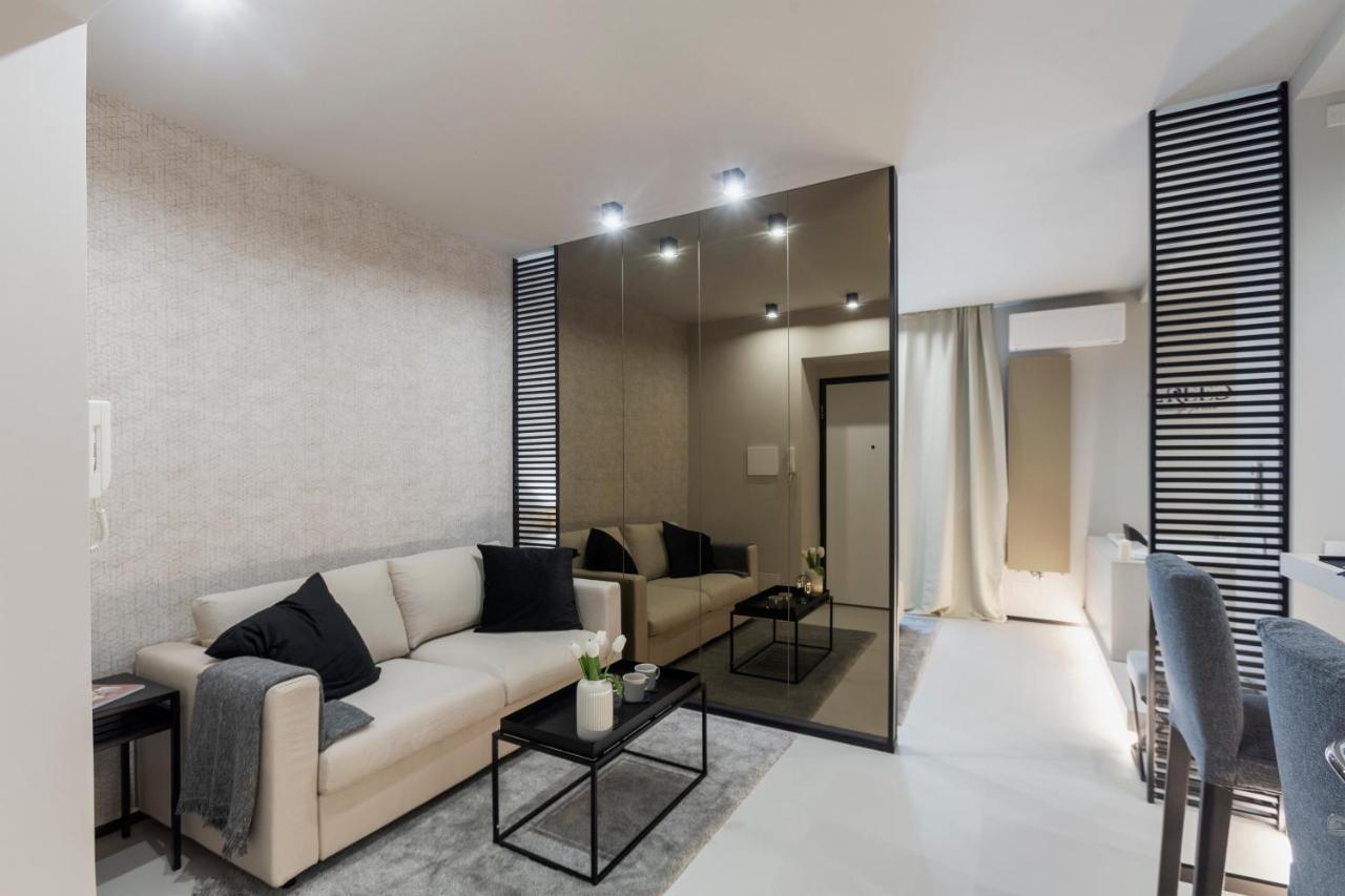 Ostia Holiday Greed Lounge Privee Exteriör bild